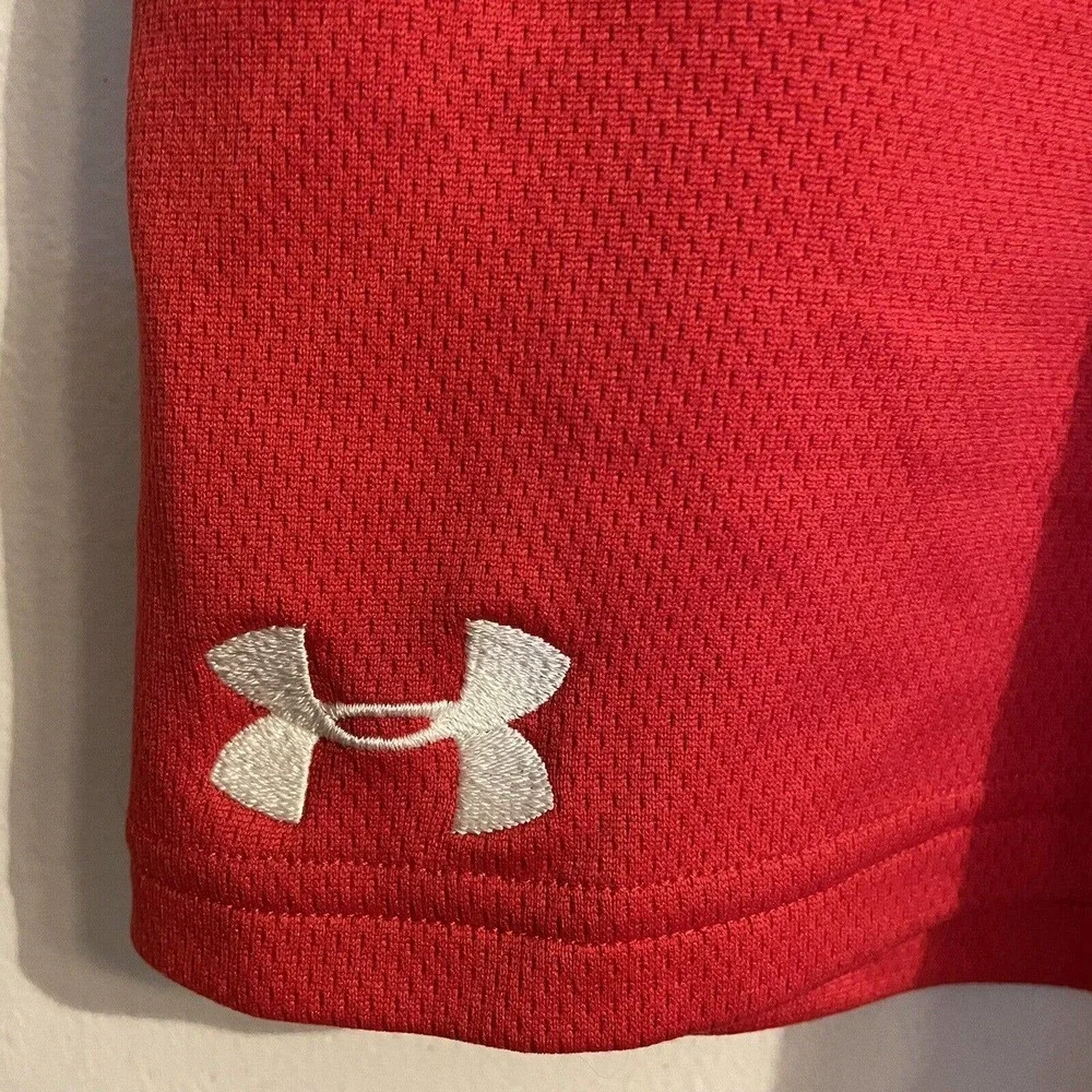 Under Armour Medium Athletic Shorts Red Pockets Elastic Waist Mesh Fitne… - Picture 2 of 7